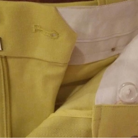 Banana Republic Martin
Pants - Size 10 - Picture 4 of 4